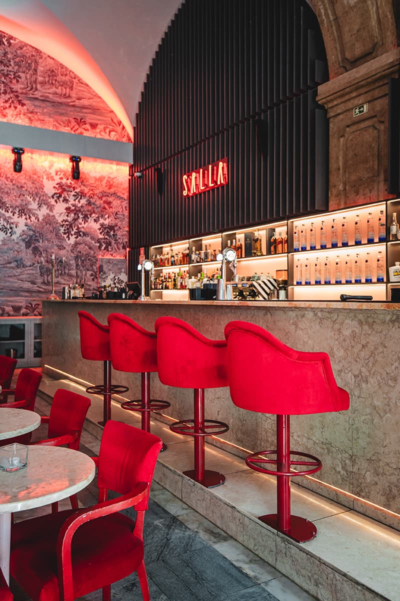 The marble SALLA bar, red velvet seats and vaulted stone interior
